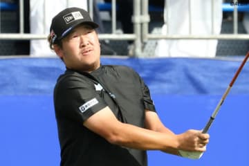 大槻智春が2年ぶりVに王手　金谷拓実2位、石川遼は3位