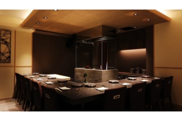 中国料理の名店が手掛ける「銀座 焼き鳥 桃の木」オープン！極上の地鶏を使用した串を提供