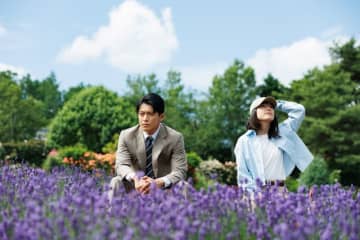 不器用なふたりには“恋の練習”が必要！？小栗旬 ×ハン・ヒョジュ共演 Netflixシリーズ『匿名の恋人たち』予告編