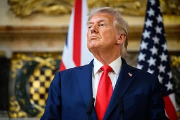 トランプ氏、高度専門職向け「Ｈ―１Ｂビザ」に１４８０万円の申請料　「ゴールドカード」も創設
