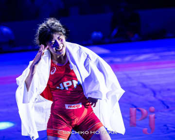 ＜レスリング＞【2025年世界選手権・特集】ザグレブに季節外れの桜が咲いた！ 尾西桜（日体大＝女子59kg級）が3世代目の世界一