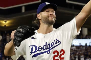 異例も異例！「カーショウ、カーショウ、カーショウ」ドジャース公式による“きょうのMVP”の３択が…「選択肢はひとつ」「でも救ったのは大谷翔平だ」