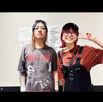 【豪華2ショット】LiSA、憧れのロックバンド黒夢・清春との写真を披露！2人の姿に「え！？え！？3度見しました！！！」とファン騒然
