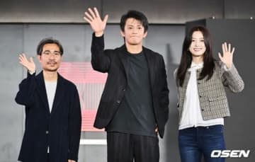 【PHOTO】ハン・ヒョジュ＆小栗旬＆月川翔監督、Netflix「匿名の恋人たち」舞台挨拶に出席
