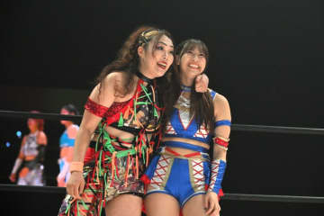 【東京女子】元SKE48荒井優希、『豆腐プロレス』でのコーチ・松本浩代との“初師弟タッグ”で快勝！「松本選手と戦う後輩がうらやましかったので、ぜひやりたい」