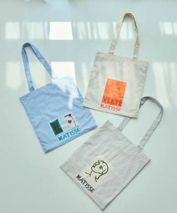 「ちょっと個性的」が好きな人へ！【LAKOLE】デザイン性抜群な「プリント・刺繍トート」
