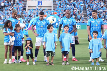 裏天王山で｢規格外｣ミドル弾！ 横浜FCの救世主34歳FWが新潟11人を完全に無力化する｢ばけもん｣｢理不尽｣な決勝ゴール
