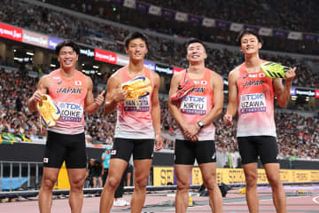 国立が揺れた！リレー侍が決勝進出「明日はもっと走れる」3大会ぶりのメダル獲得へ【世界陸上 男子4×100mリレー】