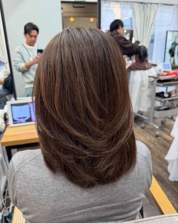 カットだけで、脱・昭和！【50代】「レイヤーヘア」ってこんな垢抜け♡