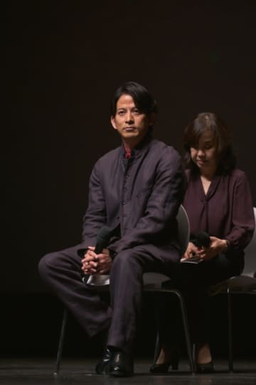 岡田准一が釜山国際映画祭に登壇！　「ぼく、燃えます」と意味深発言!?