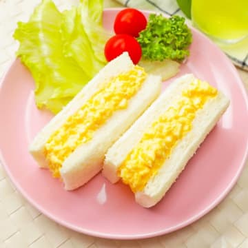「今日の卵サンド、マジでウマい」「このアレンジどこで知った？」いつもの作り方には戻れない！卵サンドの格上げレシピ3選