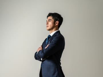年金を月19万円もらえる人は、現役時代にどのぐらいの収入があるの？【2025年度】