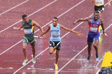 豪雨の男子マイルリレーはボツワナが大逆転金メダル！ 0.07秒差でアメリカをかわす　満員の国立競技場は鳥肌立つ大興奮【世界陸上】