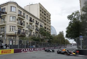 【Ｆ１】角田裕毅　ラッセルを〝芸術的オーバーテイク〟で視聴者沸騰「めっちゃ綺麗だった」