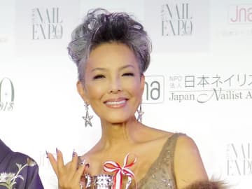 ピーター「抱き締め号泣してる…」45年来の親友でもあったマネジャー死去に悲痛