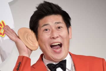 マギー審司、一世風靡の芸人コンビと再会報告に反響「懐かし」「エンタの神様思い出す」
