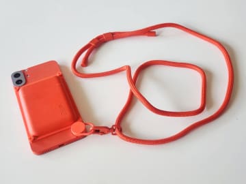 [本日の一品]メーカー純正のCMFストラップを数カ月待って買ってしまった