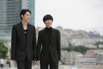 実写映画『秒速5センチメートル』　釜山国際映画祭で松村北斗らが舞台挨拶に登壇　松村「すごく怖いチャレンジだなと」