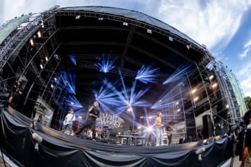 【速レポ】＜中津川 WILD WOOD 2025＞Dragon Ash、刺激が渦巻く情熱的なステージ「腹の底から声上げろ！」