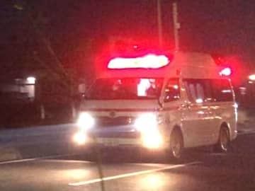 中3女子が死亡…車にはねられる　交差点の横断歩道で　運転手の男逮捕、違反の疑い…右折中に衝突　病院で息を引き取った15歳