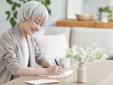 65歳からのお金の不安を減らす「固定支出」見直しチェックリスト
