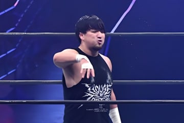 チャンスの神様は前髪しかない　「闇落ち新世代」成田蓮はIWGP世界ベルトを掴めるか