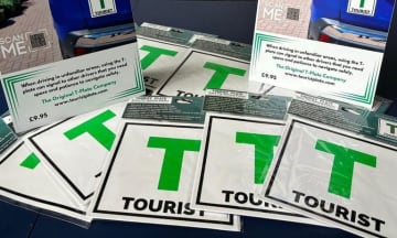 外国人観光客の逆走で事故急増、「Ｔプレート」でオーバーツーリズムに対抗　英スコットランド