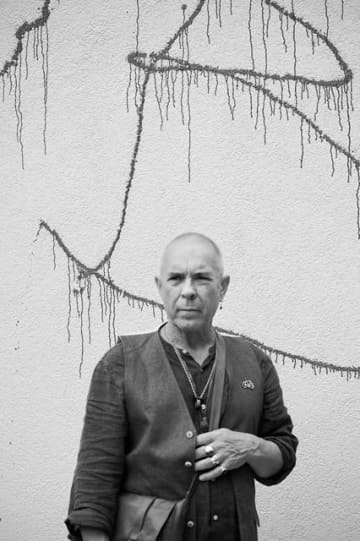 ロジャー・イーノ、3rdソロ・アルバム『Without Wind ／ Without Air』をリリース