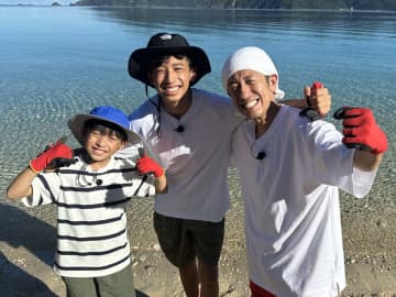 カジサック、長男＆次男と『脱出島』参戦　親子でキャッチボールを楽しむ姿も