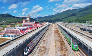 中国ラオス鉄道の旅客列車運行本数が8万本突破、延べ5900万人を輸送