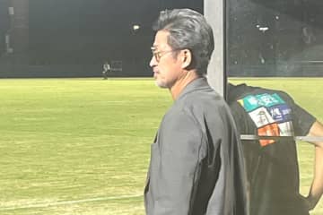 カズは連続ベンチ外…復帰目処立たず　チームも下位低迷で嘆き「どうしたら抜け出せるのか」