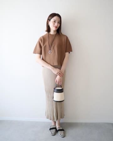 【ユニクロ】が使える♡ 買い足し必須の「優秀トップス」