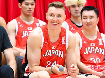 【バスケット】ジョシュ・ホーキンソンの頼もしさ「日本人選手と外国人選手の架け橋に」
