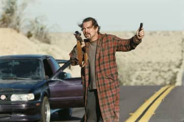 「すべてが最高！」「10年に一度の傑作」“ロッテントマト”驚異の98％『ワン・バトル・アフター・アナザー』絶賛レビュー予告