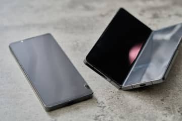 折りたたみiPhone、“iPhone Airを2台並べた”デザインに？