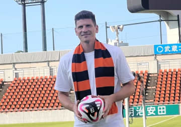 【RB大宮】マリオ・ゴメス氏「レッドブルサッカーのスタンダードを徐々に定着させていく手助けに」。ウェバー氏就任で