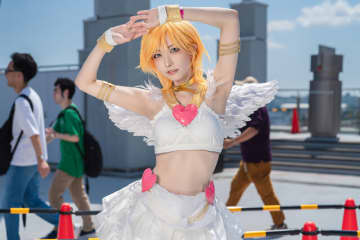 【コスプレ】「パンスト」のパンティが美しすぎる！引き締まったウエストにミニスカから伸びる美脚が眩しい【写真8枚】