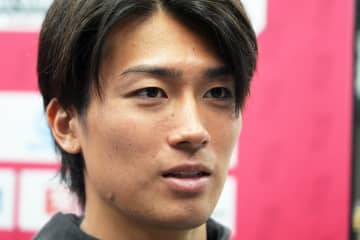 Sランス中村敬斗の“胸トラ→ドリブル→ラストパス”が｢ほんとうに上手い！｣約4か月ぶり実戦もブランクを感じさせずに即アシスト｢次はゴールだ！｣