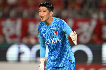 驚愕のセーブに「人間やめた？」　試合終了間際…超絶反応にファン仰天「ほんまえぐいな」