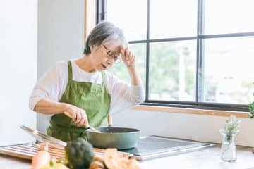 「私は嫌な姑？」2人の孫の世話に食事作り、さらには財布扱いまで…59歳女性が息子一家の帰省にストレス爆発のワケ