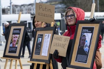 エジプト、中国、ロシアの反体制派、スイスでも「越境弾圧」の被害に