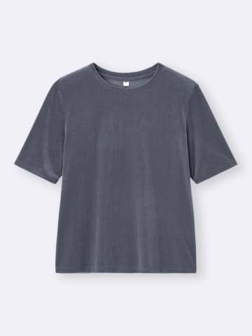 【GUのベロア】が40・50代の垢抜けにきく！ 晩夏 → 秋にマネしたい♡「サマ見えコーデ」