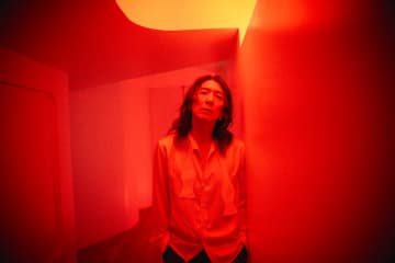 吉井和哉、ソロ4年ぶり新曲リリース　『そこから先は地獄』主題歌に決定「運命的な出会い」
