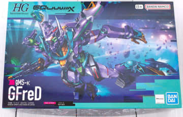 【今月の素組み】「機動戦士Gundam GQuuuuuuX」の後半でニャアンが駆る「HG 1/144 GFreD」を組む! 可動も良好、遠隔誘導兵器「エスビット：ルナ・アルテミス」で遊ぶ時の幸福度もうなぎのぼり!