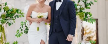 結婚式で「悲しむかも」。新婦が婚約者のためにサプライズを企画。式場に飾ろうとしたのは…「感動します」「思いやるある行動だけど…」