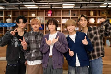 山下幸輝率いる5人組ボーイズグループWILD BLUEの初冠番組『WILD BLUEのわぶっていきましょう！』がスタート。初回ゲストに松浦航大、2組目のゲストにはBUDDiiSが登場！
