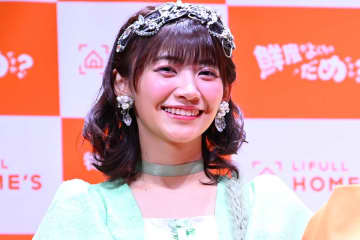 人気アイドルがぬいぐるみの「真似っこ」　CUTIE STREET板倉可奈の表情にネット衝撃「おもしろ可愛い」