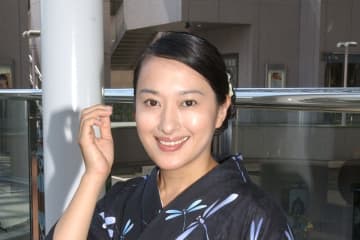 〝ケイコ先生〟春野恵子が母親の死を報告　菅原文太さんや岡田真澄さんと〝肩を並べた〟モデルだった