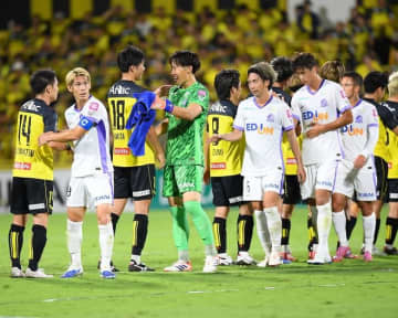 【J１第31節】３連勝の鹿島が首位堅持。４発完勝の神戸が２位浮上。降格圏の３チームはいずれも勝利を掴めず
