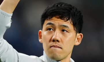 リバプール遠藤航が今季初先発も痛恨クリアミスから失点。サウサンプトン戦、松木玖生は…。カラバオカップ2-1で勝利